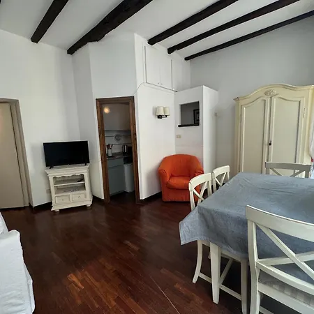 Colonna In Balestrari Apartament *